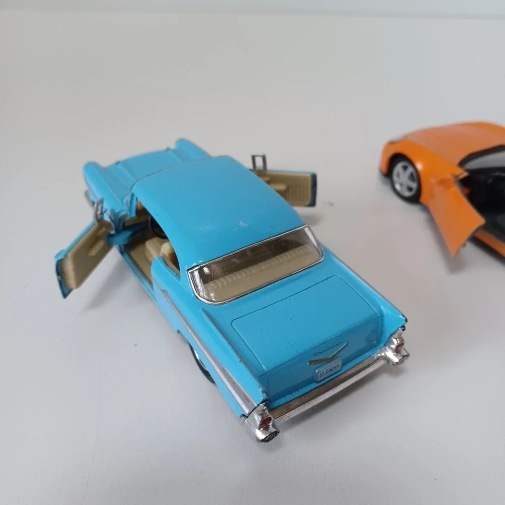 Kinsmart lot vehicles